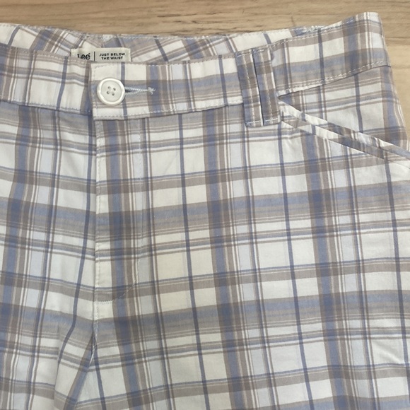 Lee Womens Size 12 Plaid Capri Pants - Picture 3 of 7